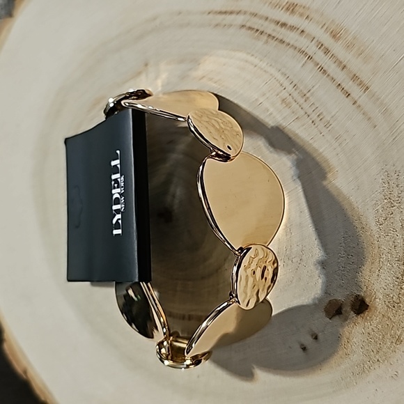 LYDELL NEW YORK BRACELET GOLD TONE - Picture 1 of 5